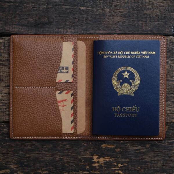 Bao da passport cover handmade từ chất liệu da bò thuộc mềm mịn sang trọng
