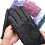 Từng đường kim mũi chỉ được chau chuốt cẩn thận tỉ mỉ không có da thừa