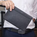Túi cầm tay da bò Epsom Clutch cmk1223 phù hợp với dân văn phòng công sở