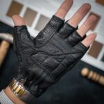 GBK01 có lớp đệm bảo vệ mềm bên trong lòng bàn tay giúp êm tay khi chạy xe đường dài