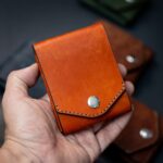 Ví mini pocket từ da bò thảo mộc Pueblo nhỏ gọn đẹp mắt màu Cam olmo